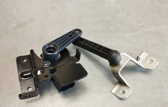 Volkswagen Tiguan Rear height level sensor lever 5QS512521