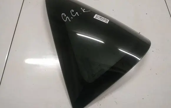 Peugeot 1007 Rear side window as3