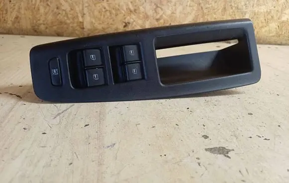 Volkswagen Polo IV 9N3 Electric window control switch 6Q1867171F