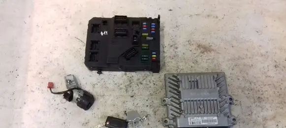 Peugeot 407 Engine ECU kit and lock set 9655041480