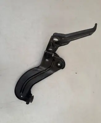 Audi A6 S6 C6 4F Intercooler pipe mounting bracket 4F0145813F