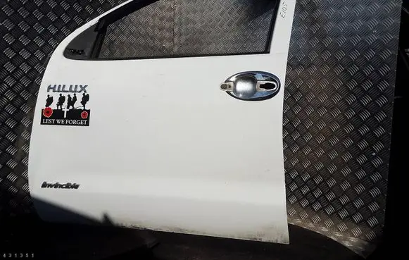 Toyota Hilux (AN10, AN20, AN30) Front door