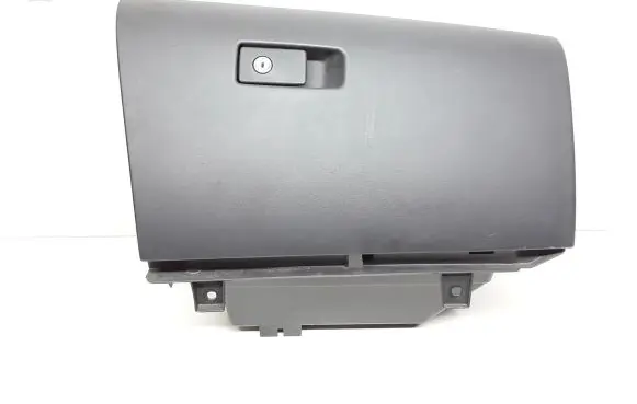 Volvo V60 Glove box
