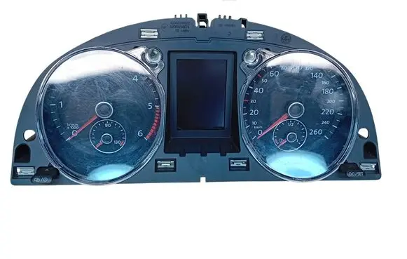 Volkswagen PASSAT B7 Speedometer (instrument cluster) 3AA920870P
