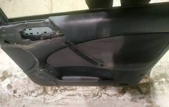 Skoda Octavia Mk1 (1U) Front door card panel trim