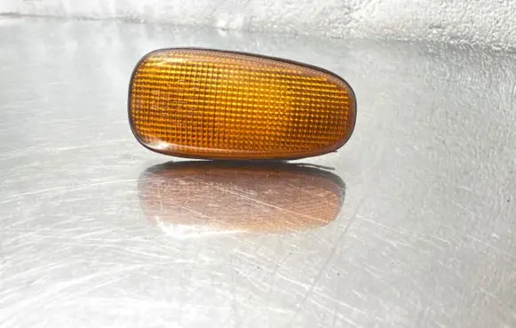 Opel Astra G Front fender indicator light 90560403