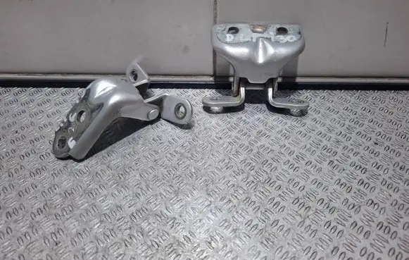 Hyundai i30 Front door hinge set 