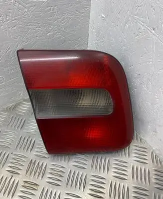 Volvo S70 V70 V70 XC Tailgate rear/tail lights 9157008 9151533 9151686