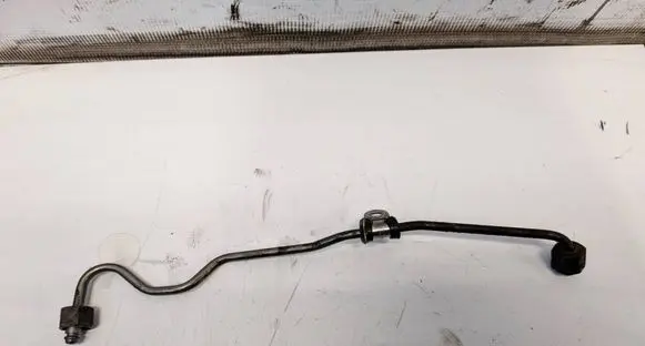 Chrysler 300 - 300C Fuel line pipe 
