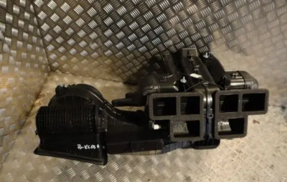 Mercedes-Benz B W246 W242 Heater blower radiator A2468301700