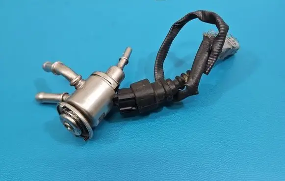 Renault Trafic III (X82) Fuel injector P277404232 IMPRK1551934