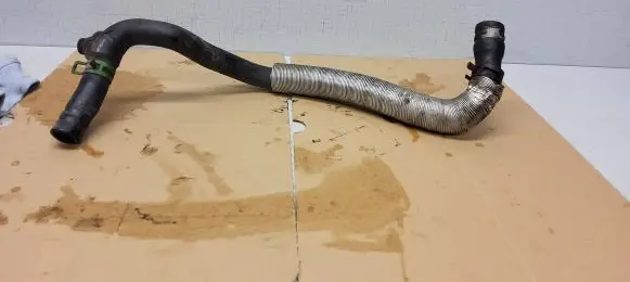 Volkswagen Transporter - Caravelle T4 Engine coolant pipe/hose 028121036