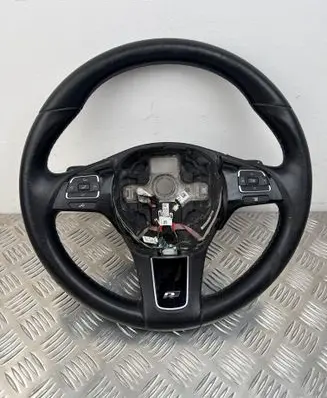 Volkswagen Touareg II Steering wheel 7P6419091BM 62204035A