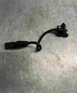 BMW 5 E60 E61 Crankshaft position sensor 0281002