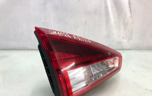 Seat Arona Tailgate rear/tail lights 6f9945307D