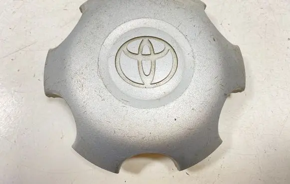 Toyota Hilux (AN10, AN20, AN30) Original wheel cap PPFPA6