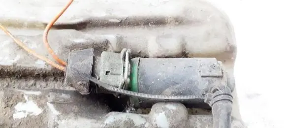 Peugeot 406 Windscreen/windshield washer pump