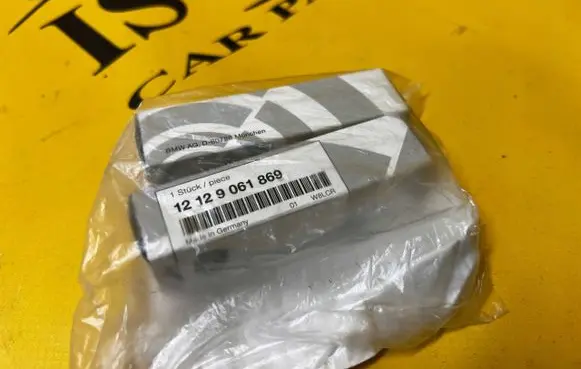 BMW 3 E30 Spark plug 12129061869 9061869