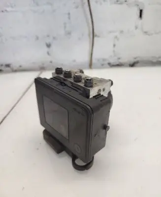 Volkswagen e-Golf ABS Pump 5Q0614517DB 10091643803 10062730071