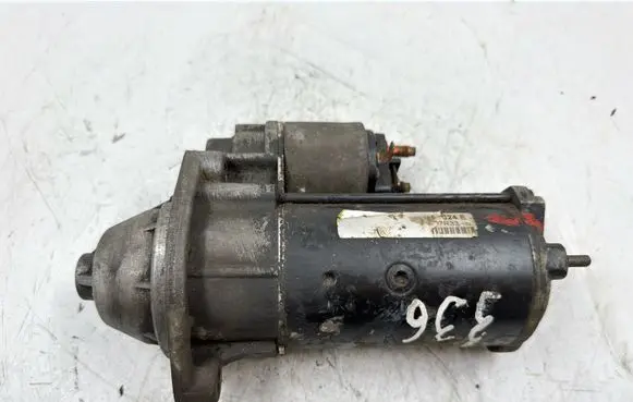 Audi A4 S4 B5 8D Starter motor 