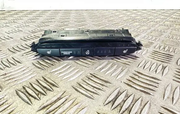 Hyundai i20 (GB IB) Multifunctional control switch/knob 93700C8000