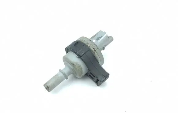 Opel Astra L Vacuum valve 9802009480