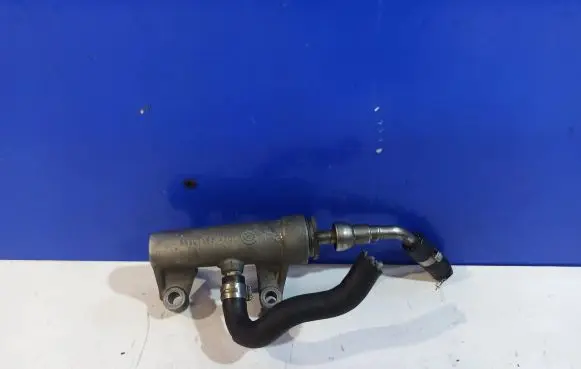 Saab 9-3 Ver1 Fuel pressure regulator S5207253 93167078