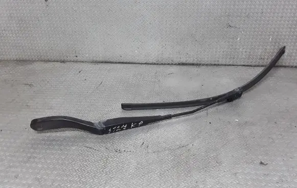 Volvo V50 Windshield/front glass wiper blade 8620200