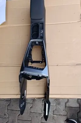 Audi A3 8Y Center console 8Y1863241