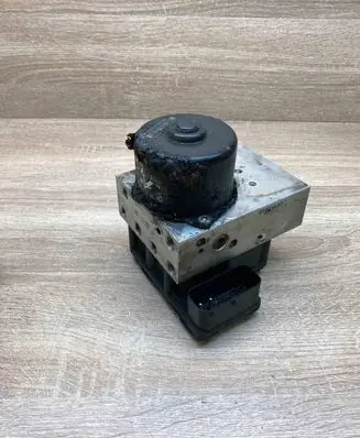 BMW 3 E46 ABS Pump 6751768 6751767