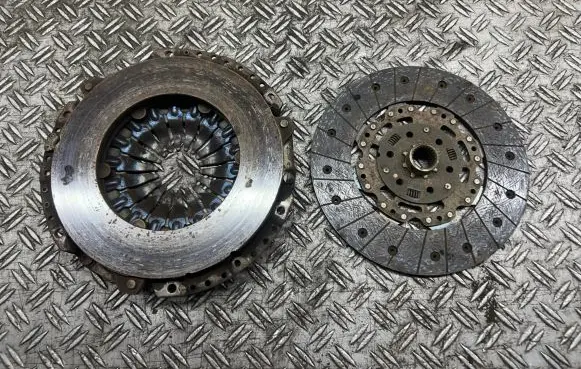 Opel Insignia A Pressure plate 