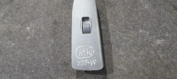 Mazda 323 Electric window control switch ge7v684l6 0d83