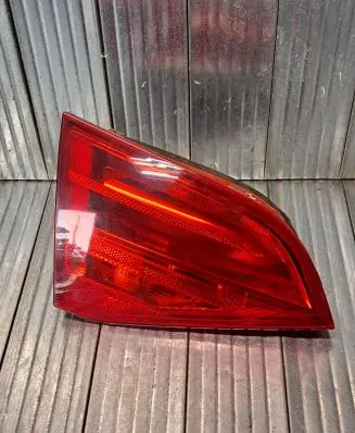 Audi A4 S4 B8 8K Tailgate rear/tail lights 8K9945093 061209