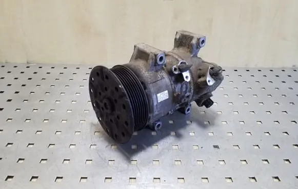 Toyota RAV 4 (XA30) Air conditioning (A/C) compressor (pump) 4472601258