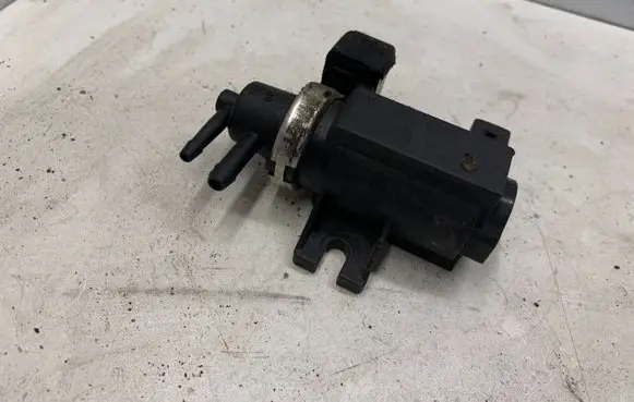 KIA Sorento Turbo solenoid valve 72190319