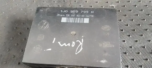 Volkswagen Golf IV Comfort/convenience module 1j0959799h 5dk007951-00