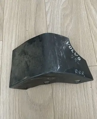 Volvo V50 Side skirt front trim 
