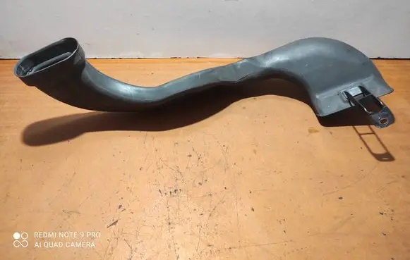 Air intake duct part