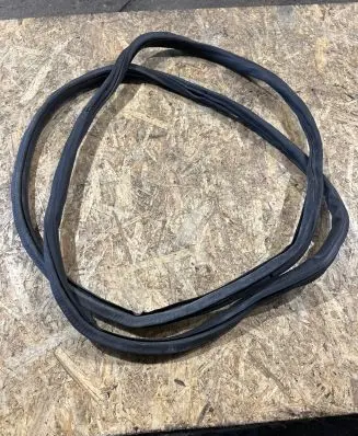Porsche Cayenne (92A) Front door rubber seal 7P0867365