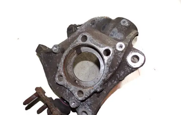 Volkswagen PASSAT B7 Front wheel hub spindle knuckle 3C0407258G