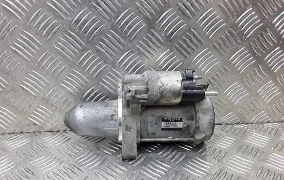 Mercedes-Benz A W176 Starter motor 4280009140