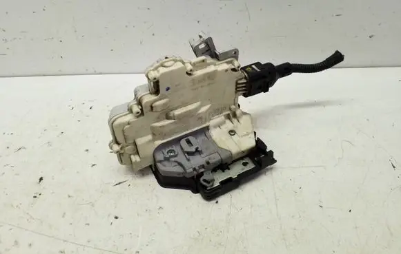 Audi Q7 4L Rear door lock 3C4839016C
