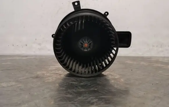 Jeep Grand Cherokee Heater fan/blower V2463003