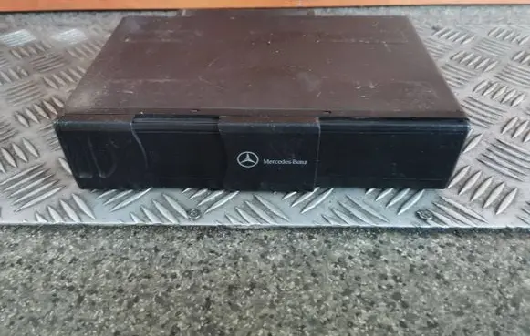 Mercedes-Benz A W169 CD/DVD changer A2208274642