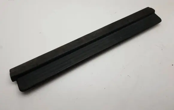 Opel Frontera B Front sill (body part) TR1M