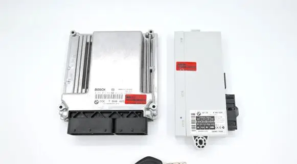 BMW 5 E60 E61 Engine ECU kit and lock set 7808405 13617808405 0281013852