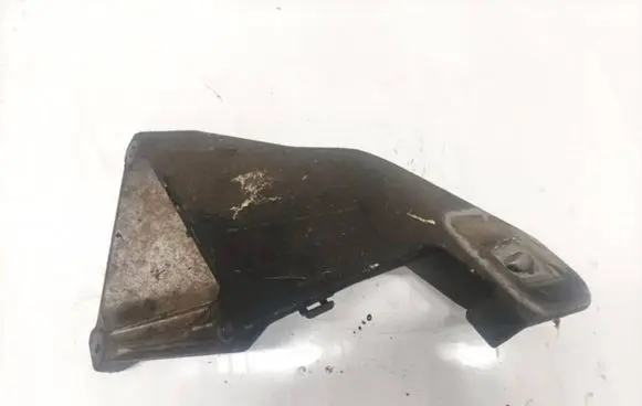 Engine mounting bracket