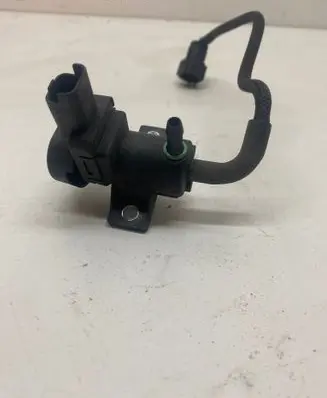 Land Rover Evoque I Turbo solenoid valve 9665456180