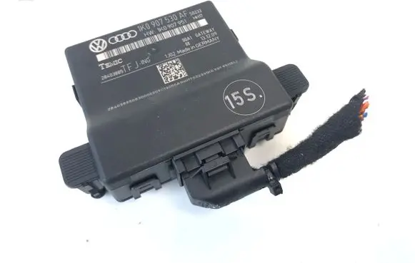 Audi A3 S3 A3 Sportback 8P Gateway control module 1K0907530AF 1K0907951