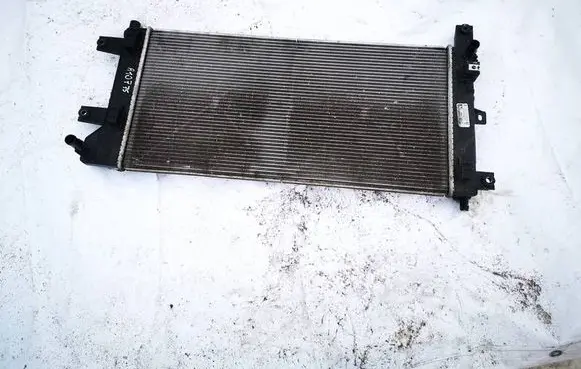 Nissan e-NV200 Coolant radiator 214103NL2A